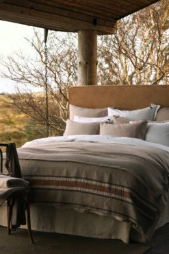 Lexington Side Striped Soft Quilted Bettüberwurf 240 X 260cm -Lexington 512855 01 5 EnvironmentImage 5f74f5a4b6