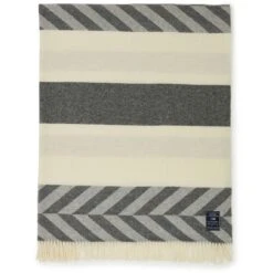 Lexington Herringbone Striped Recycled Wool Decke 130x170 Cm, Grau / Off-white
