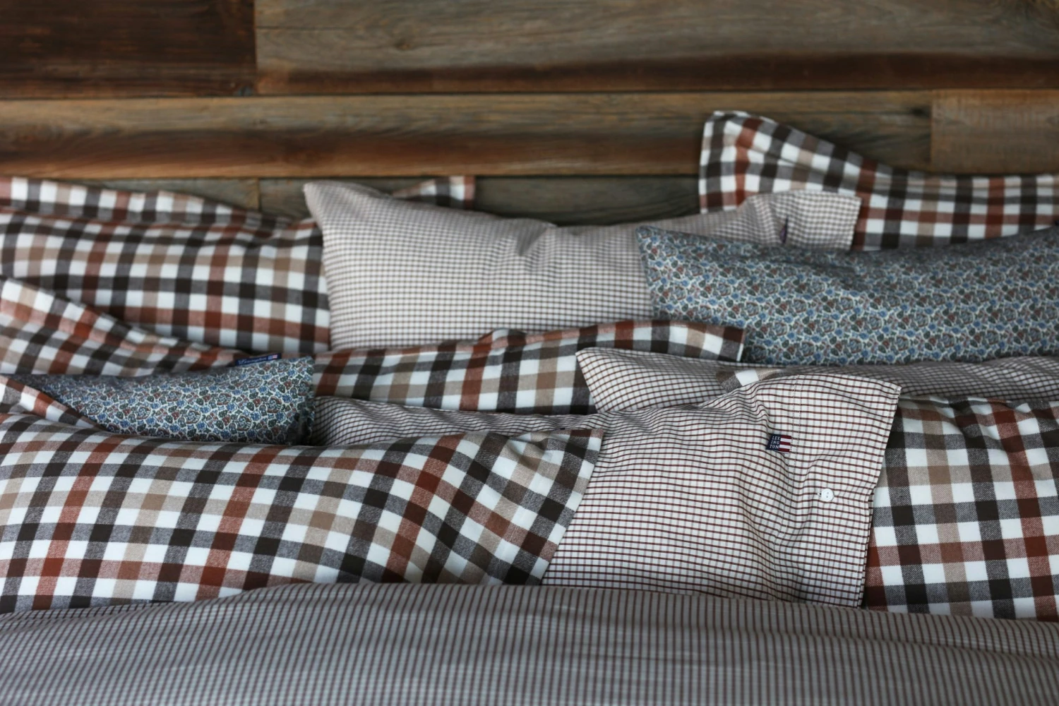 Lexington Checked Cotton Poplin Bettbezug Weiß / Kupfer, 220x220 Cm 4 Lexington Checked Cotton Poplin Bettbezug Weiß / Kupfer, 220x220 Cm – Bild 2