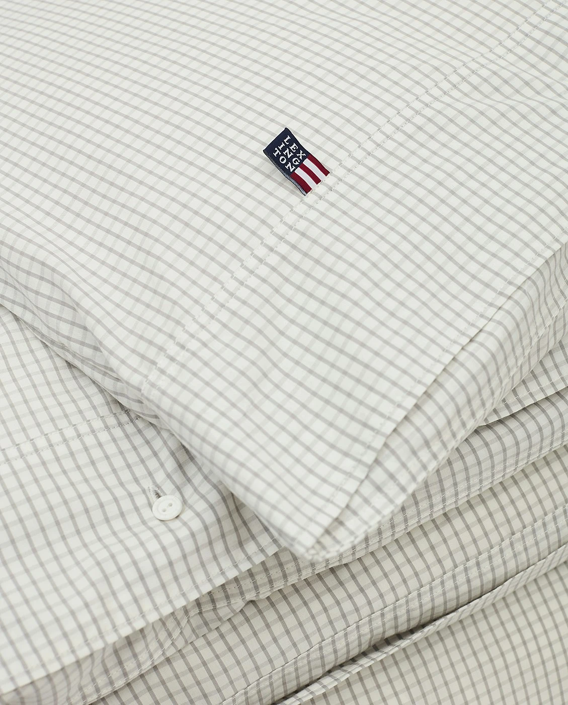 Lexington Checked Cotton Poplin Bettbezug Weiß / Grau, 150x210 Cm 4 Lexington Checked Cotton Poplin Bettbezug Weiß / Grau, 150x210 Cm – Bild 2
